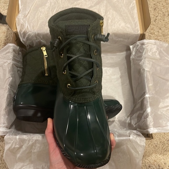 (NWT) Saltwater Women’s Wool Green Quilted Waterproof Boot - Picture 12 of 15